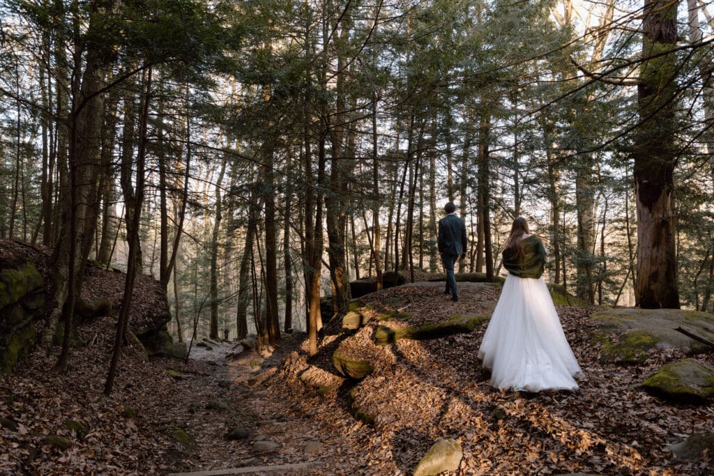 Couple hiking in Cuyahoga Valley National Park.